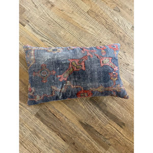 Pottery Barn Dara velvet 16 X 26 pillow cover Blue Aztec Print with Insert